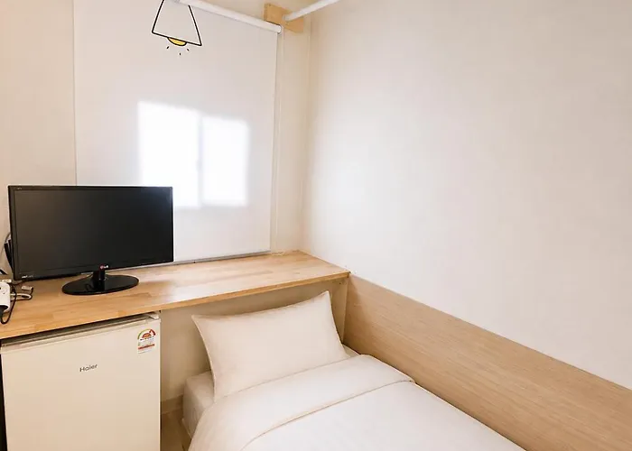 401,20 Minutes To Gangnam Hongdae, Guesthouse, Single Room,itaewon, Shared Bathroom, 서울특별시