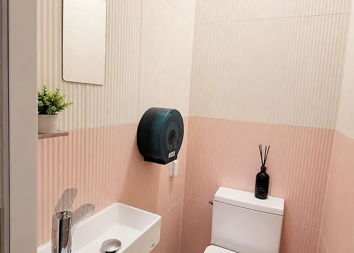 401,20 Minutes To Gangnam Hongdae, Guesthouse, Single Room,itaewon, Shared Bathroom, 서울특별시