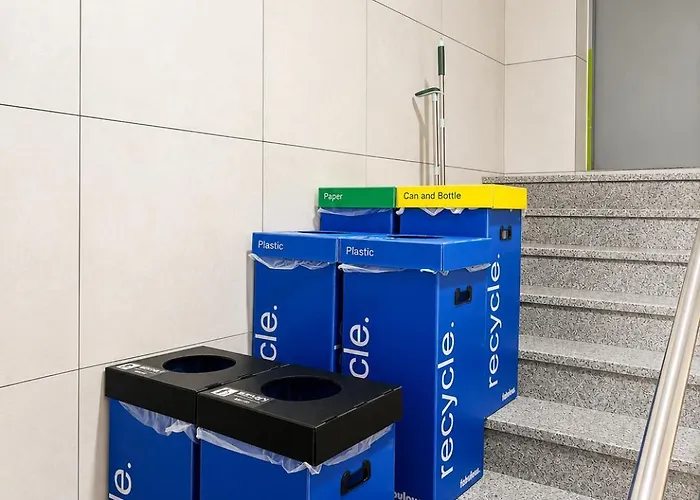 401,20 Minutes To Gangnam Hongdae, Guesthouse, Single Room,itaewon, Shared Bathroom, 아파트 *