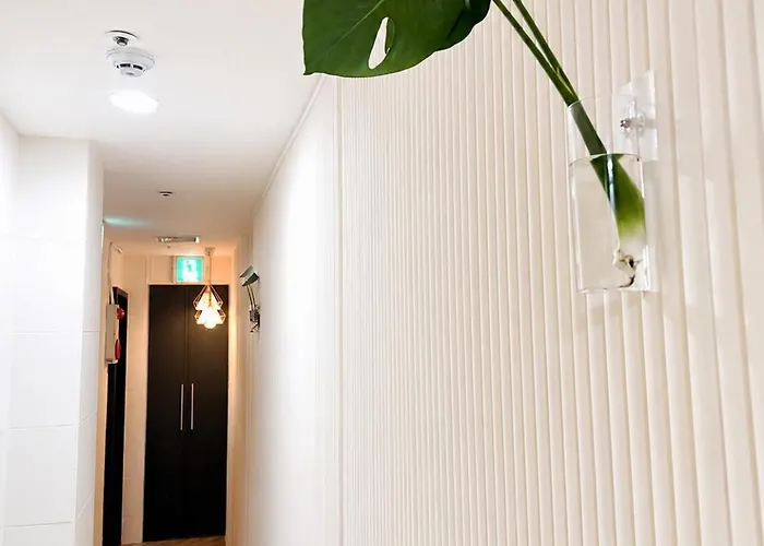아파트 401,20 Minutes To Gangnam Hongdae, Guesthouse, Single Room,itaewon, Shared Bathroom, *